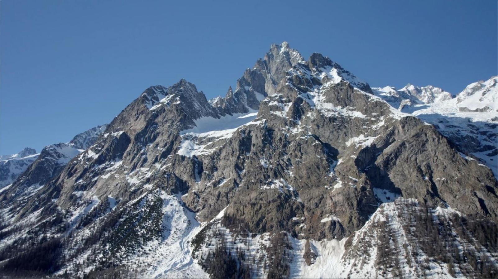 Chez Louis - Alpine Charm With Mont Blanc View & Access